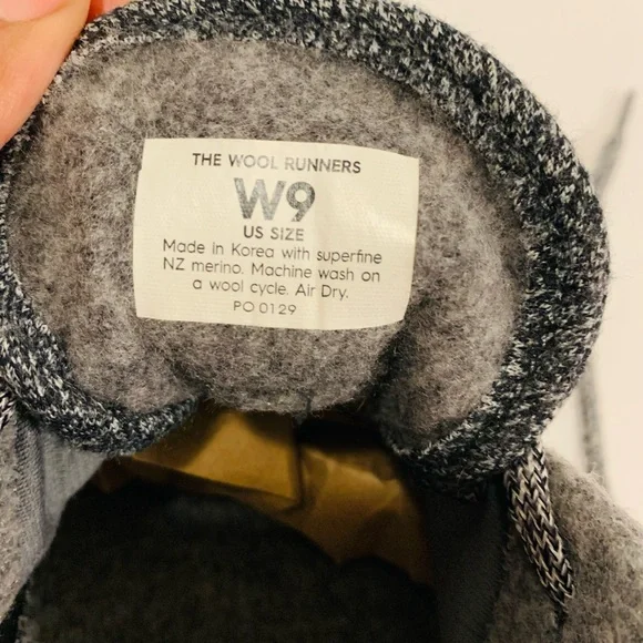 Allbirds The Wool Runner Sneaker Size 9 - Picture 4 of 13